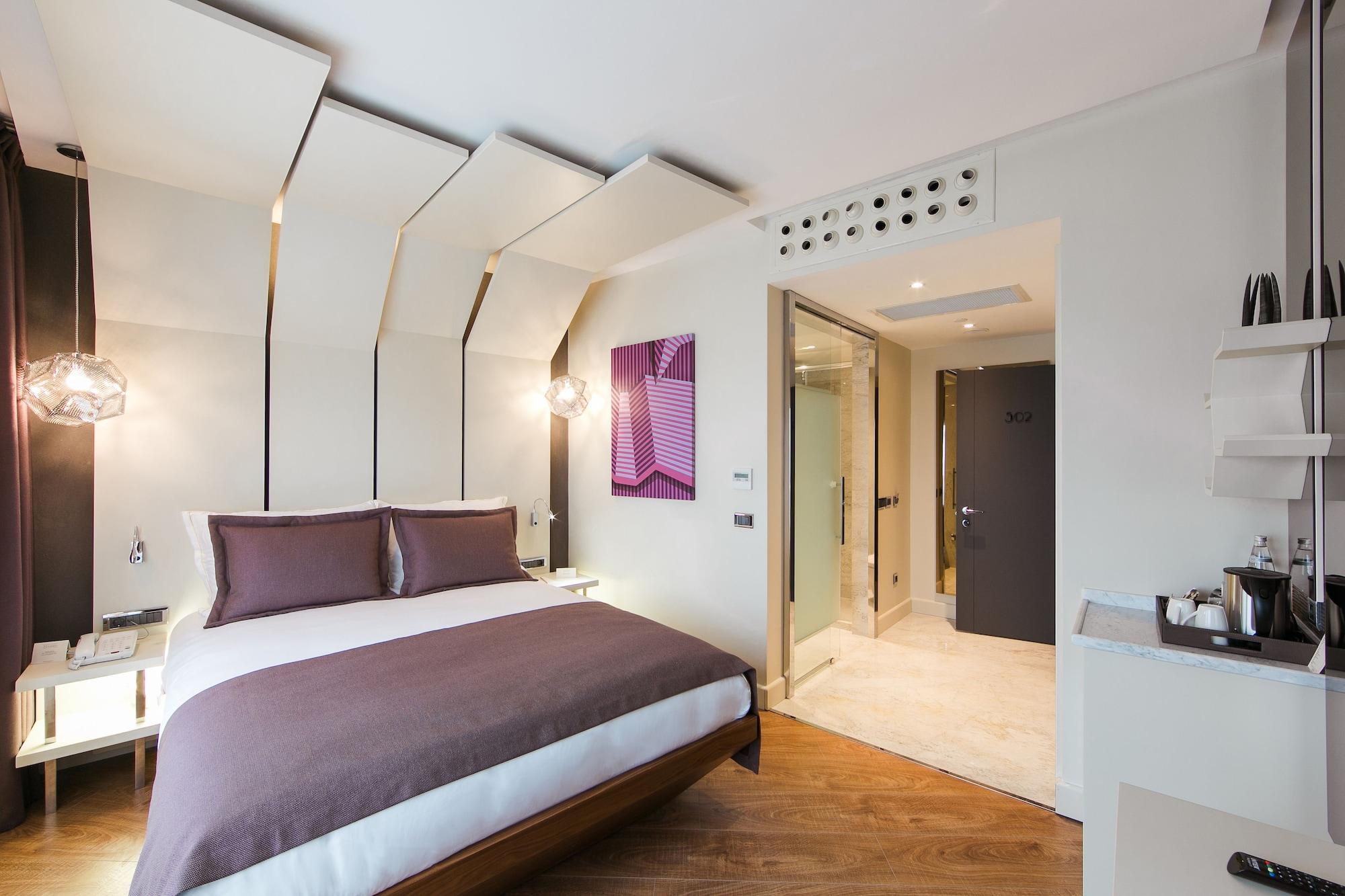 Otel Maroon Pera 3*