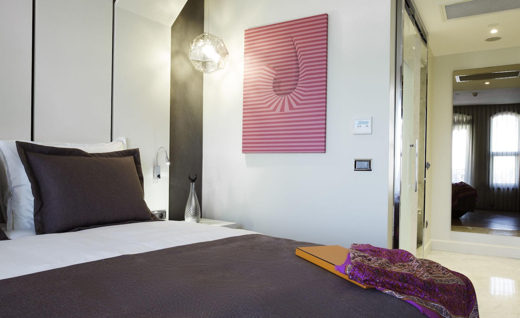 Otel Maroon Pera 3*