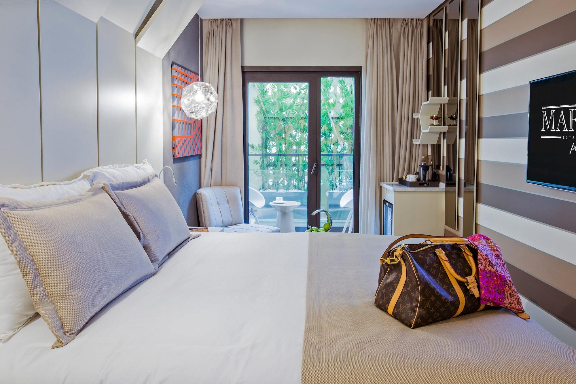 Maroon Pera Otel 3*