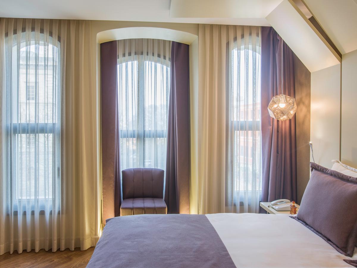 Otel Maroon Pera 3*